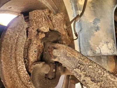 GMC C7000 Right Spindle