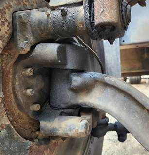 GMC C7500 Right Spindle