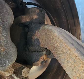 GMC C7500 Right Spindle