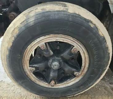 GMC TopKick C7000 Left Spindle for a 1991 GMC C7000 Topkick