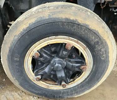 GMC TopKick C7000 Right Spindle for a 1991 GMC C7000 Topkick