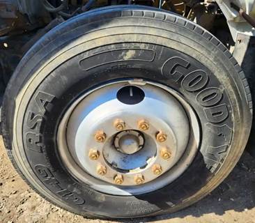 GMC TopKick C7000 Left Spindle for a 1990 GMC C7000 Topkick