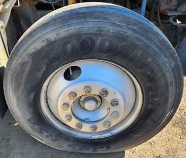 GMC TopKick C7000 Right Spindle for a 1990 GMC C7000 Topkick