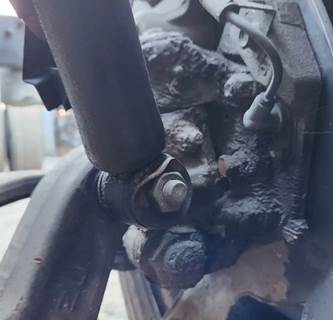 GMC W4500 Left Spindle