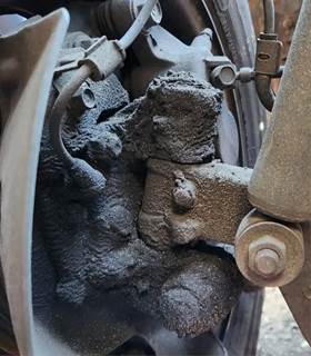 GMC W4500 Right Spindle