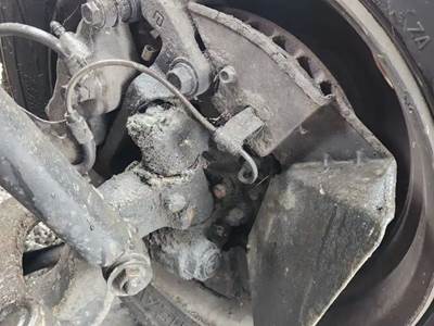 GMC W4500 Left Spindle