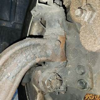 Hino 195 Left Spindle