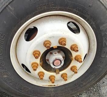 Hino 268 Right Spindle