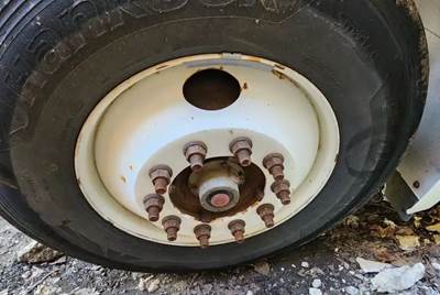 Hino 268 Left Spindle