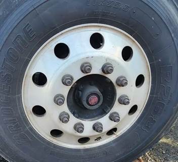 Hino 268 Right Spindle