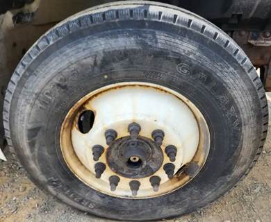 Hino 268 Right Spindle