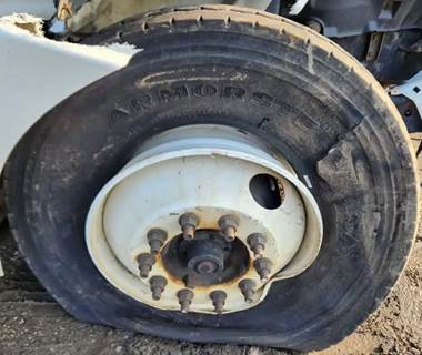 Hino 268 Right Spindle