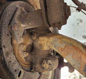 Hino 268 Right Spindle