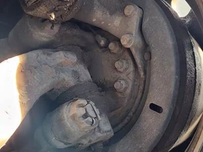 Hino 268 Left Spindle