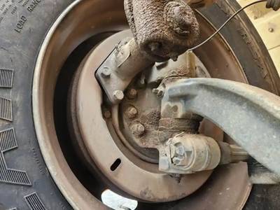 Hino 268 Right Spindle