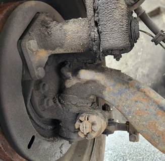 Hino 268 Right Spindle