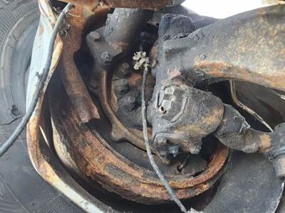 Hino 268 Right Spindle