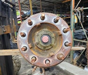 Hino 338 Left Spindle