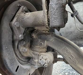 Hino 338 Right Spindle