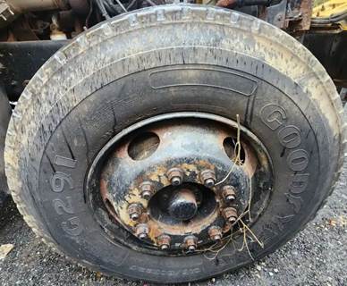 International 2574 Right Spindle