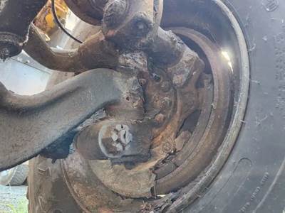 International 2574 Left Spindle