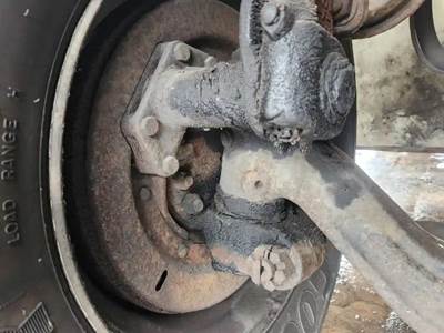 International 4300 Right Spindle