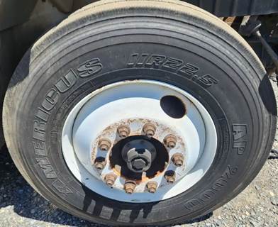 International 4400 Right Spindle