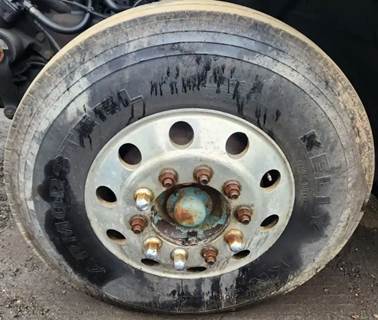 International 4400 Left Spindle