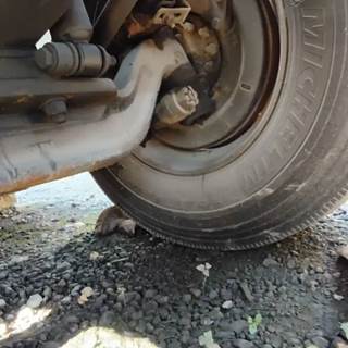 International 4400 Spindle