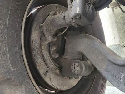 International 4400 Right Spindle