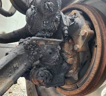 International 4400 Left Spindle