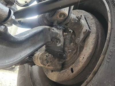 International 4400 Left Spindle