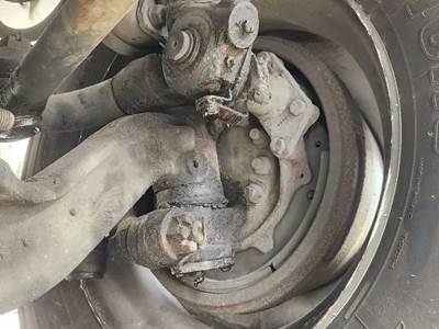 International 4400 Left Spindle