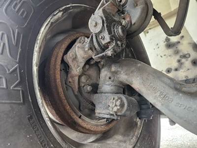 International 4400 Right Spindle