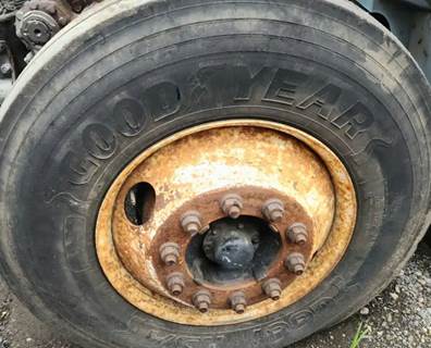 International 4900 Left Spindle