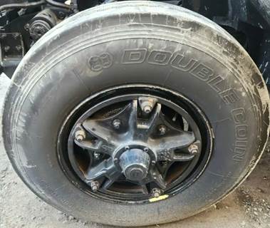 International 4900 Left Spindle