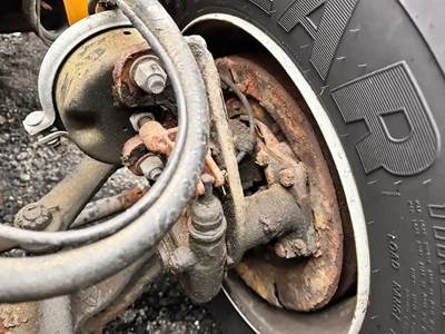 International 4900 Left Spindle