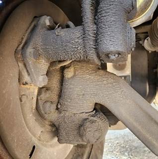 International 4900 Right Spindle
