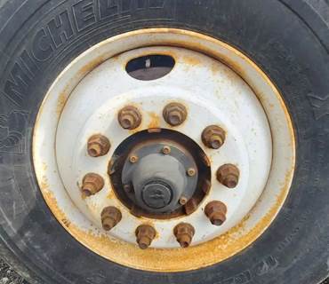 International 7400 Left Spindle