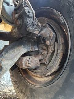 International 7400 Left Spindle