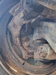 International 7400 Right Spindle