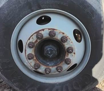 International 9200i Left Spindle