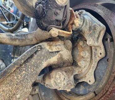 International 9900i Left Spindle