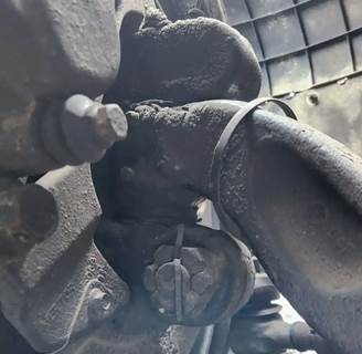 International CF500 Right Spindle