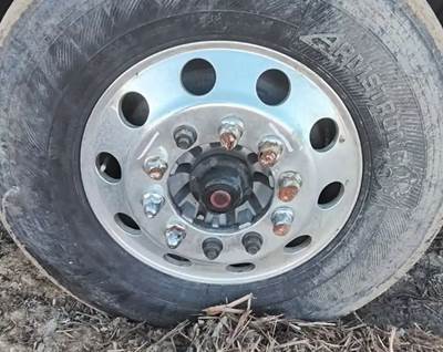 International CT660 Left Spindle