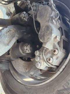 International CV515 Left Spindle