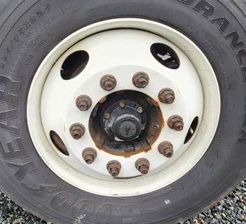 International DuraStar 4300 Right Spindle