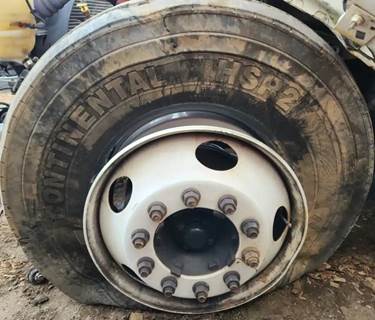 International DuraStar 4300 Left Spindle