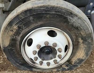 International DuraStar 4300 Right Spindle