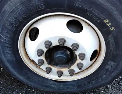 International DuraStar 4300 Right Spindle